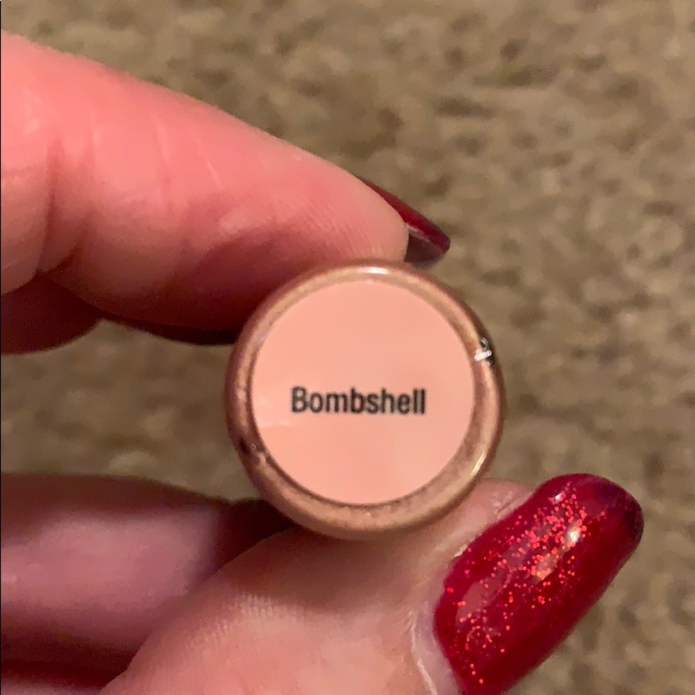 LipSense - Picture 2 of 3